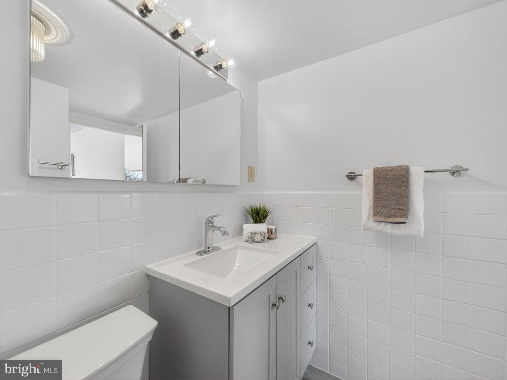 4201 Cathedral Avenue NW #905w photo 23
