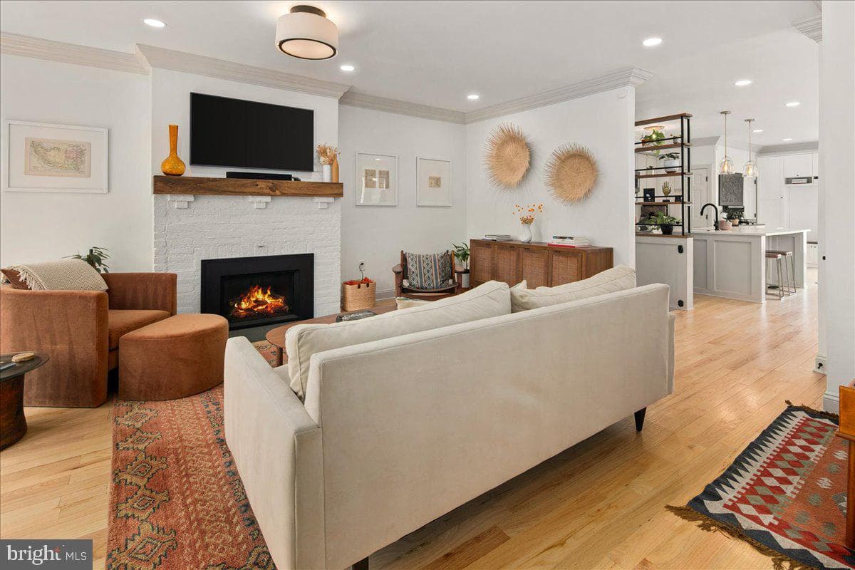 1509 Van Buren Street NW photo 6