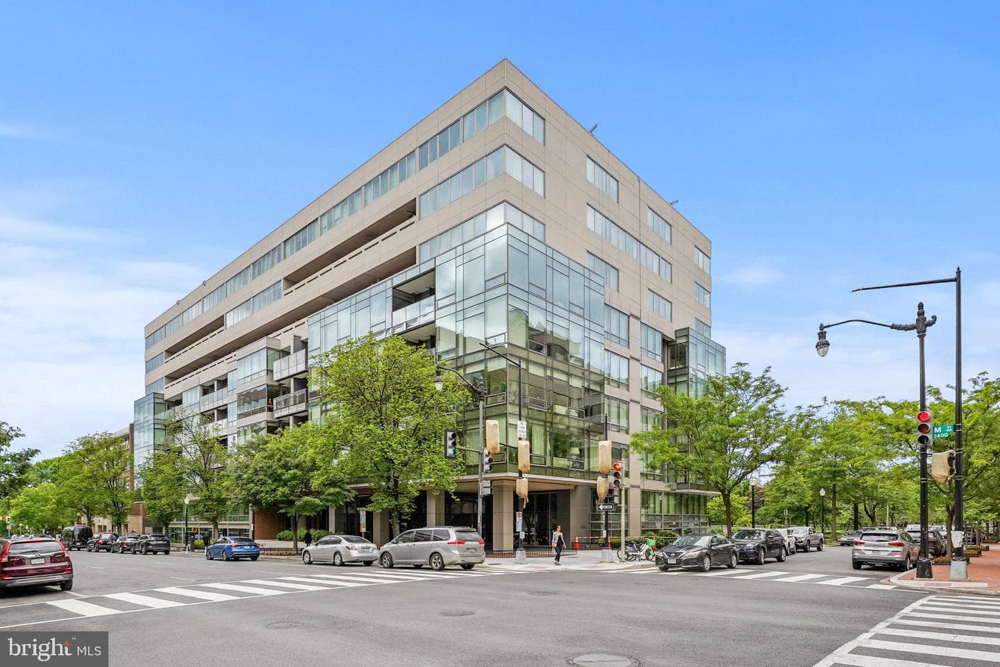 2501 M Street NW #306