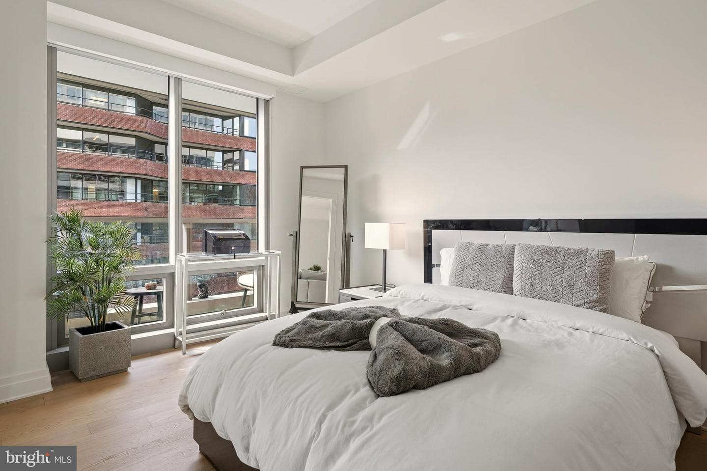 2501 M Street NW #306 photo 14