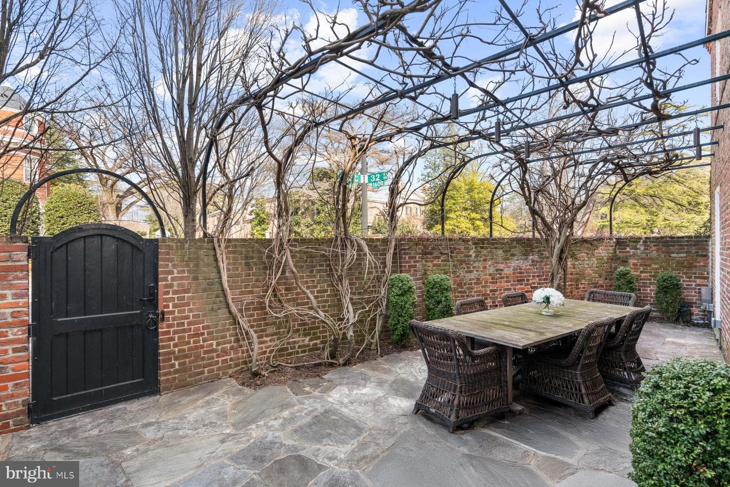 1698 32nd Street NW photo 23