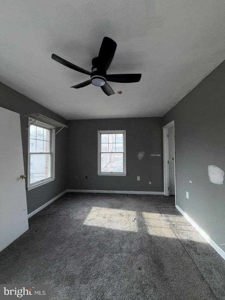 883 Barnaby Street SE photo 30