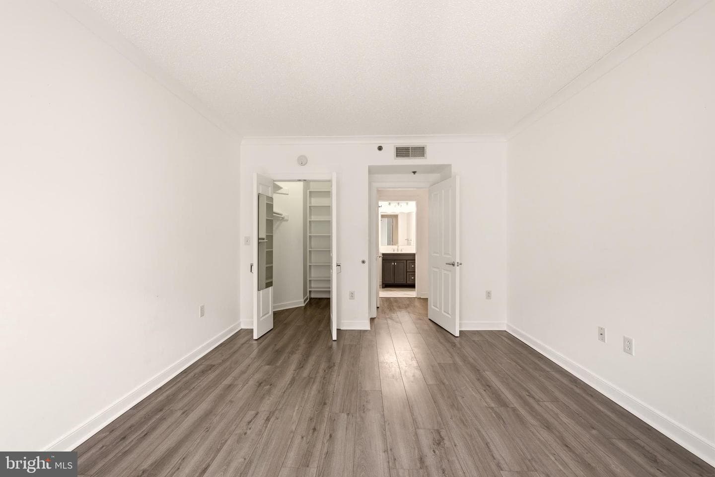 777 7th Street NW #1017 photo 12
