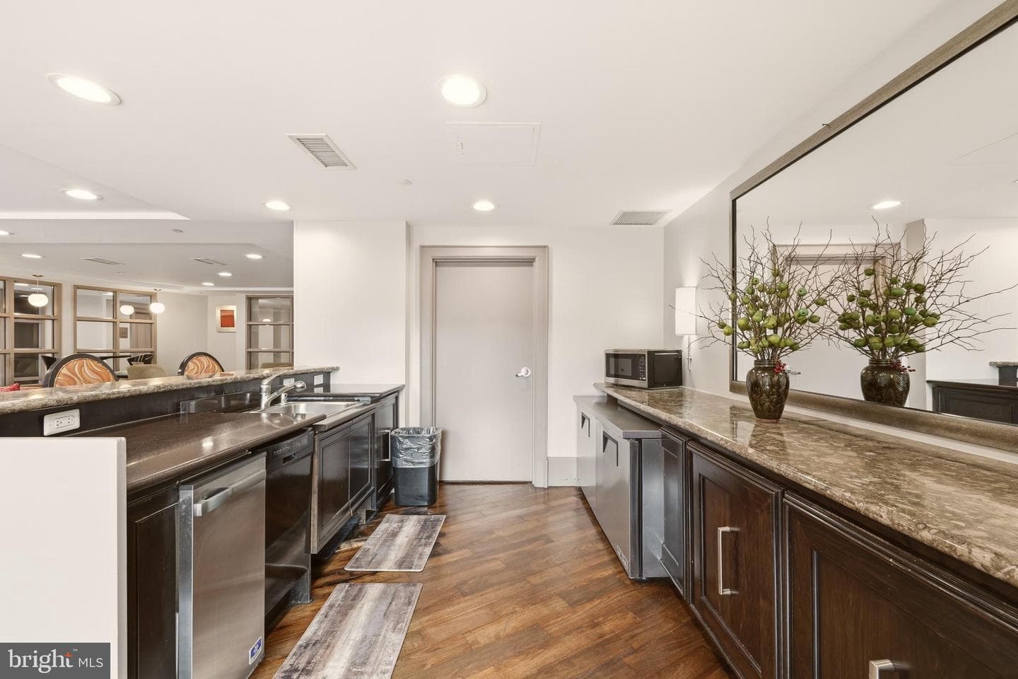 777 7th Street NW #1017 photo 24
