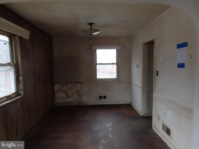 5733 2nd Street NE photo 5