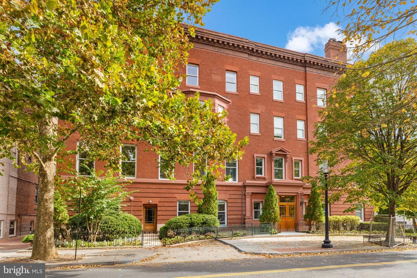 1701 18th Street NW #401