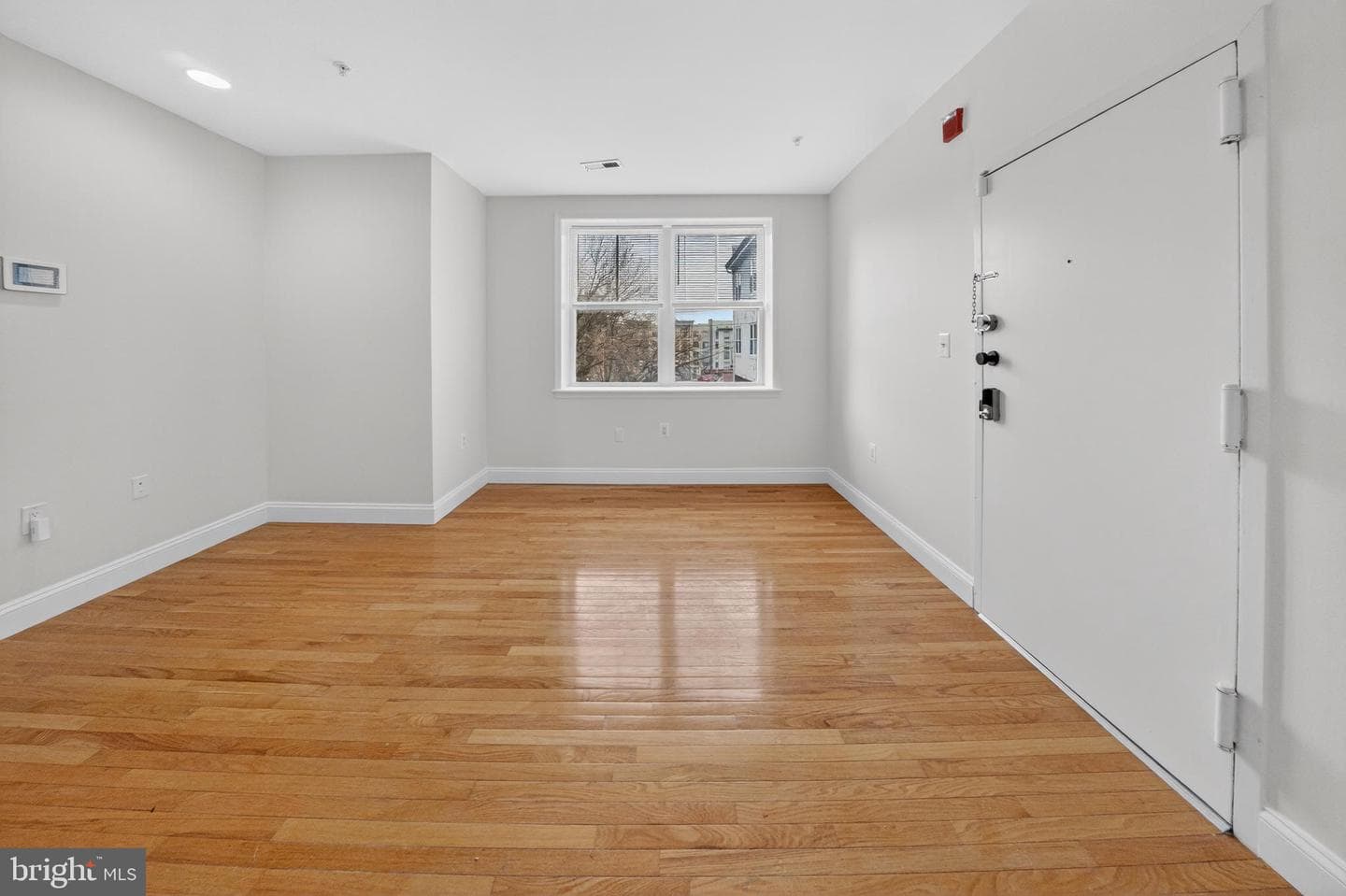 1629 L Street NE #202 photo 6