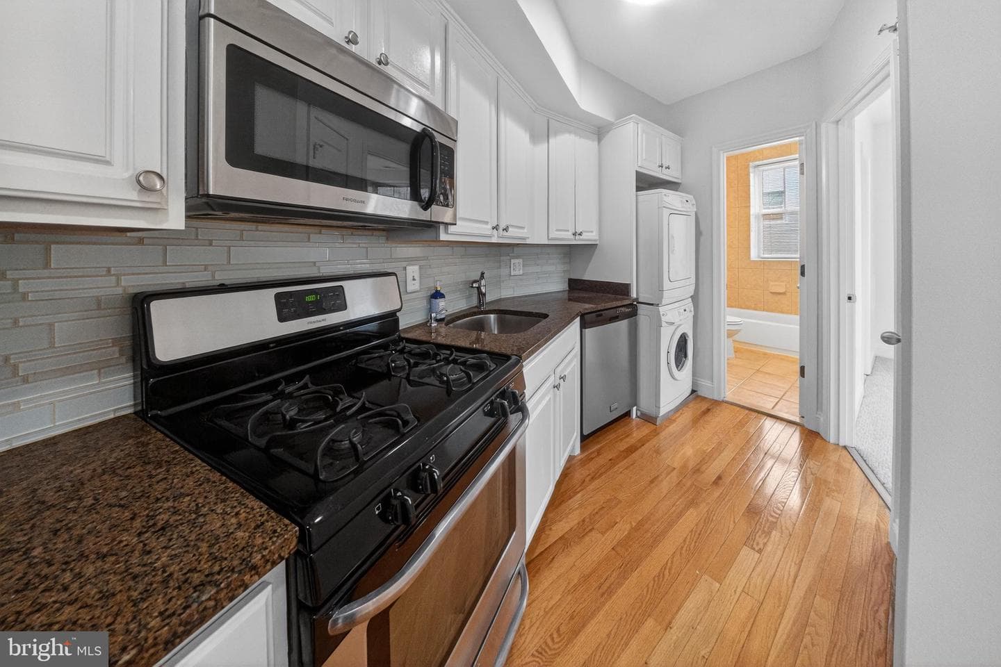 1629 L Street NE #202 photo 9
