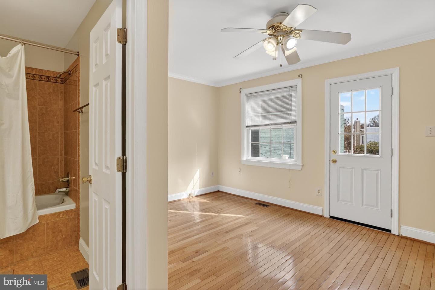 1353 C Street SE photo 18