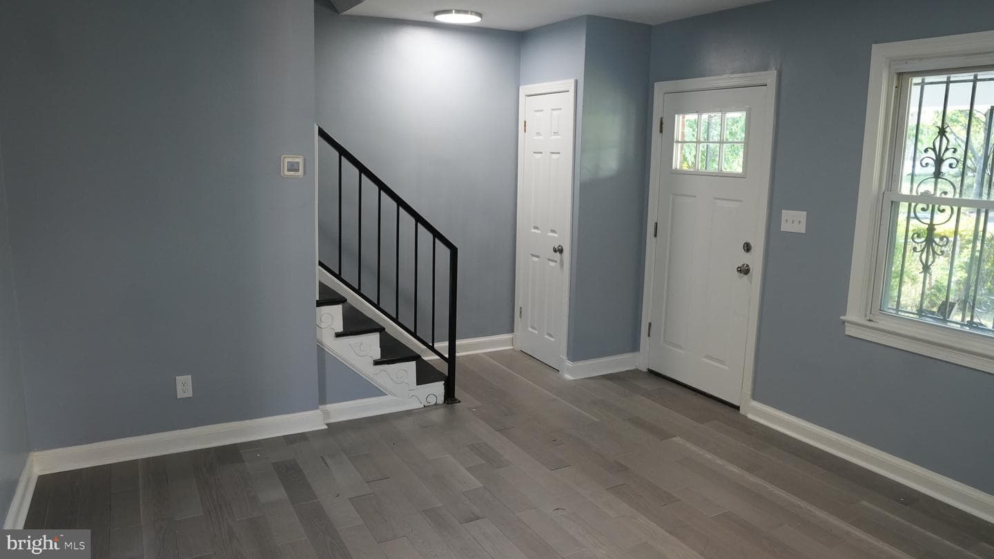 4623 Jay Street NE photo 14