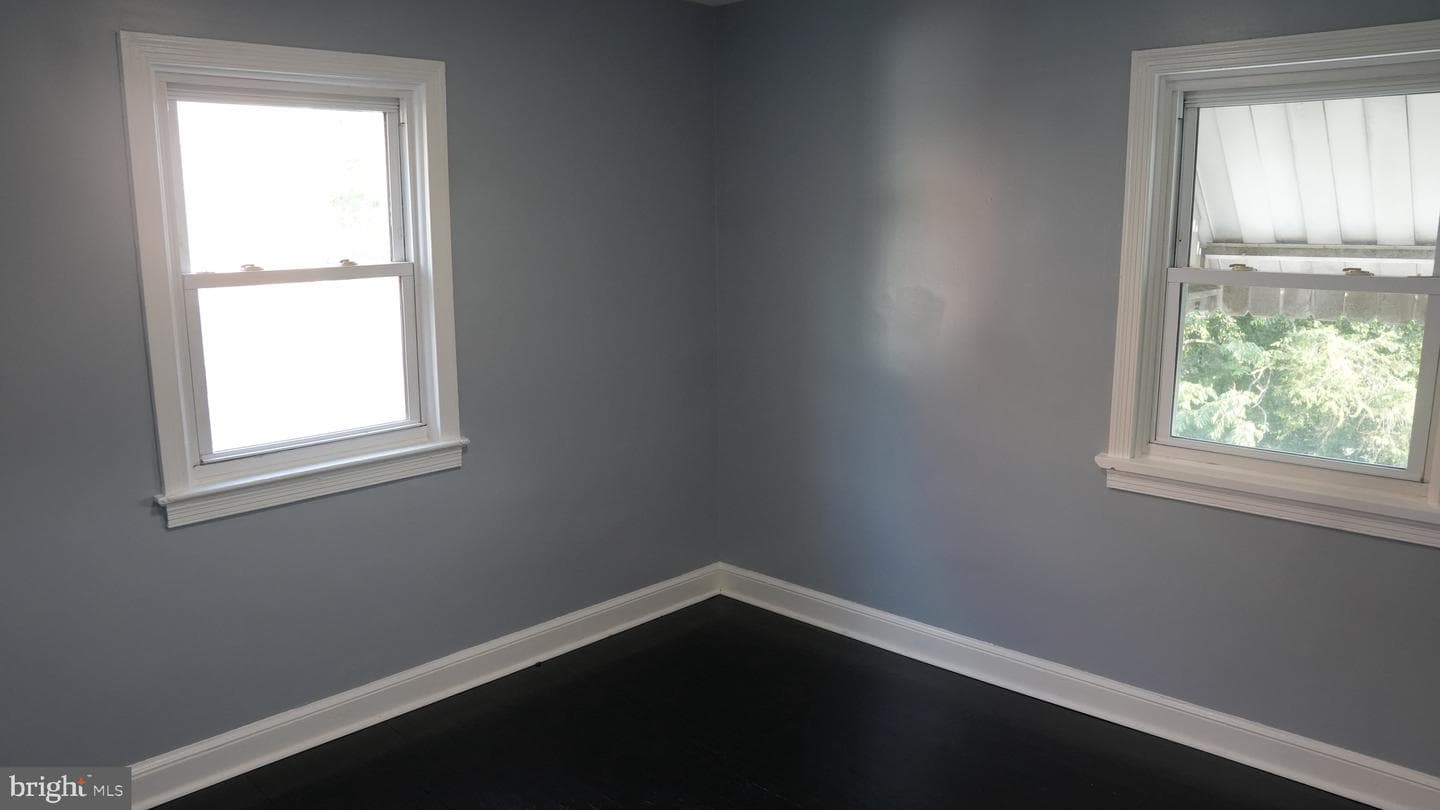 4623 Jay Street NE photo 18