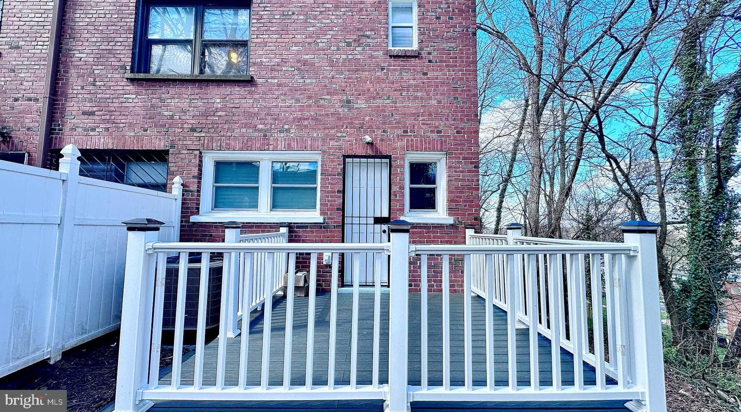 5000 Just Street NE photo 22