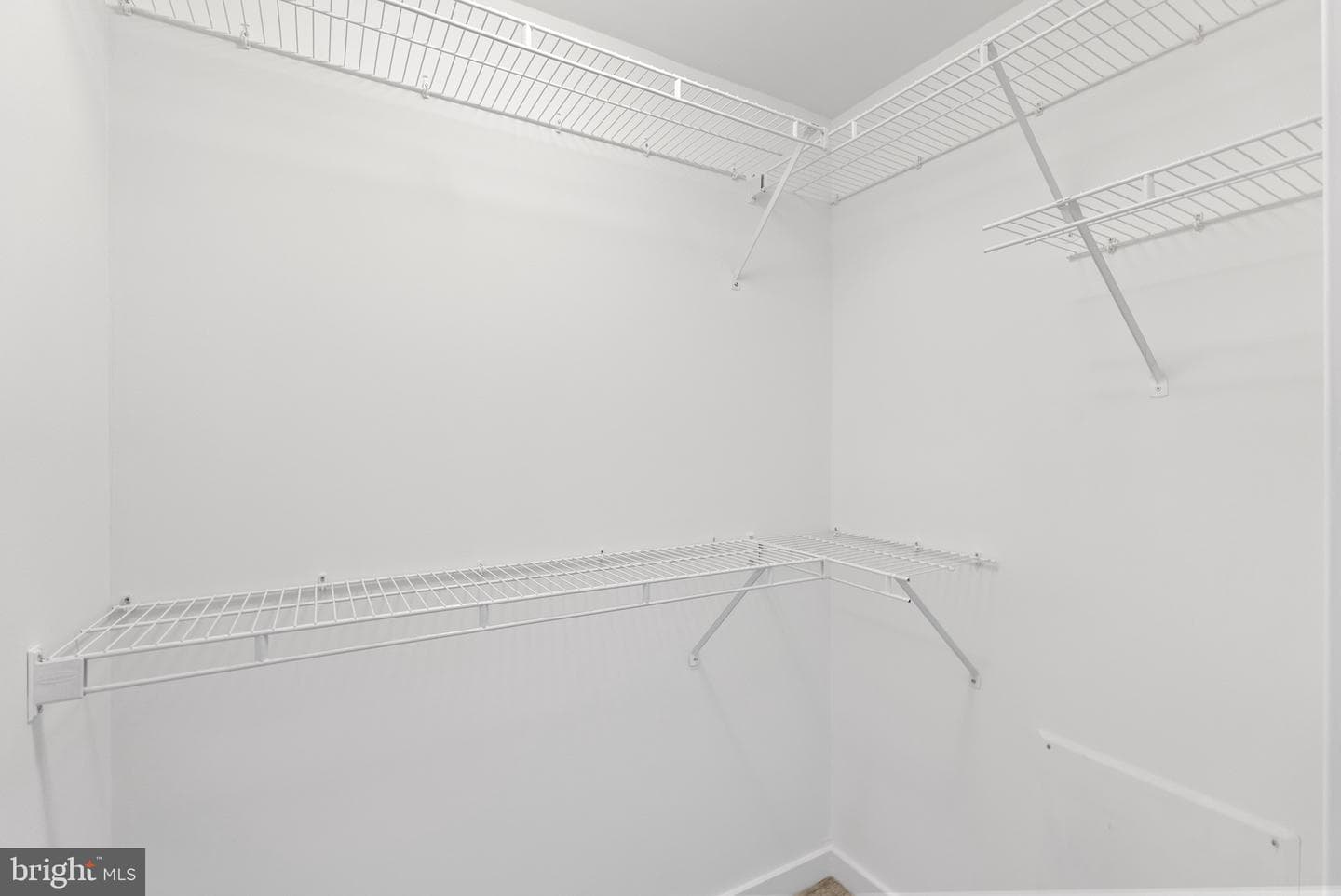3883 Connecticut Avenue NW #303 photo 21
