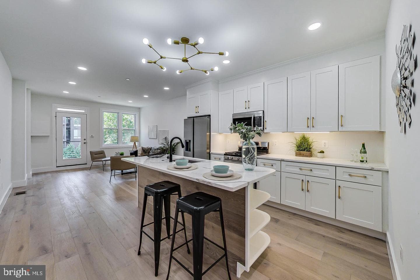 1626 K Street NE #a, Washington