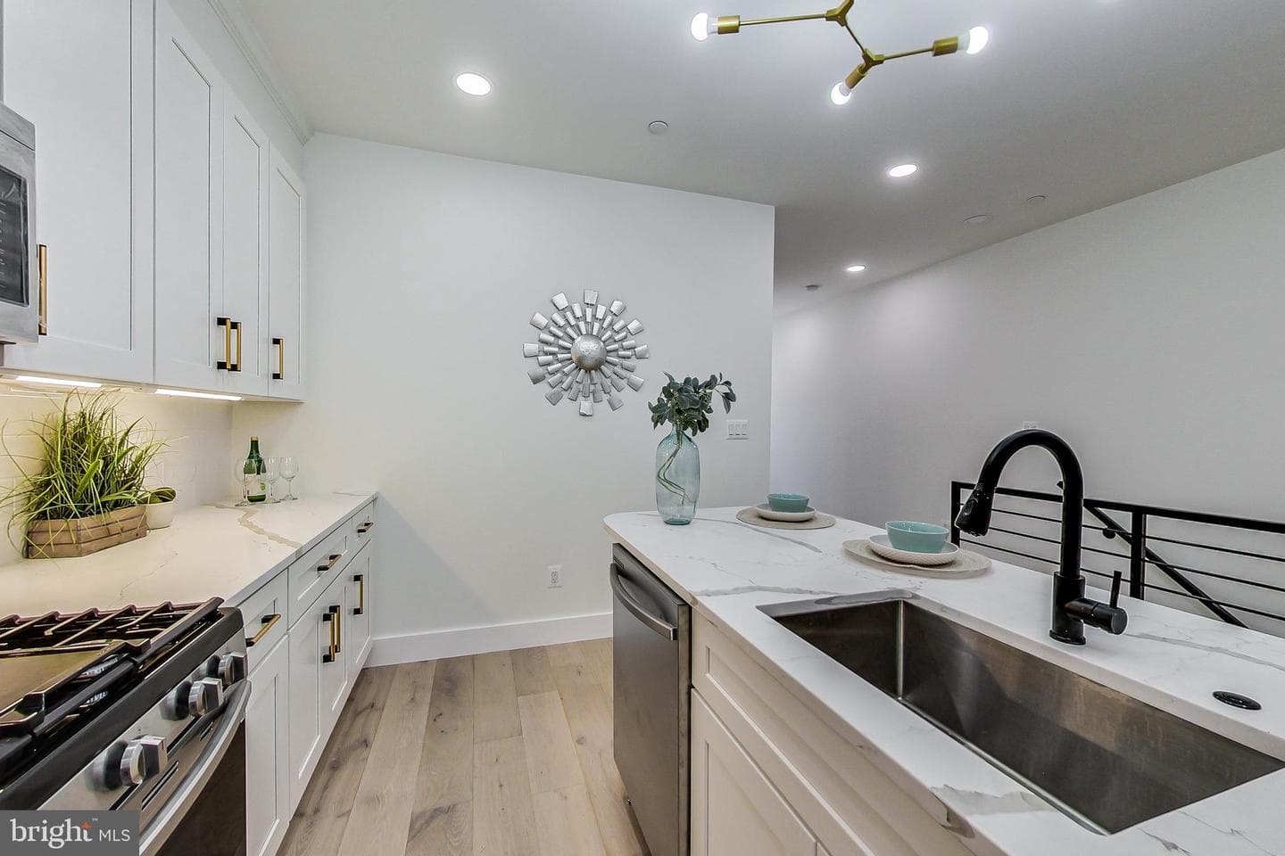 1626 K Street NE #a photo 3