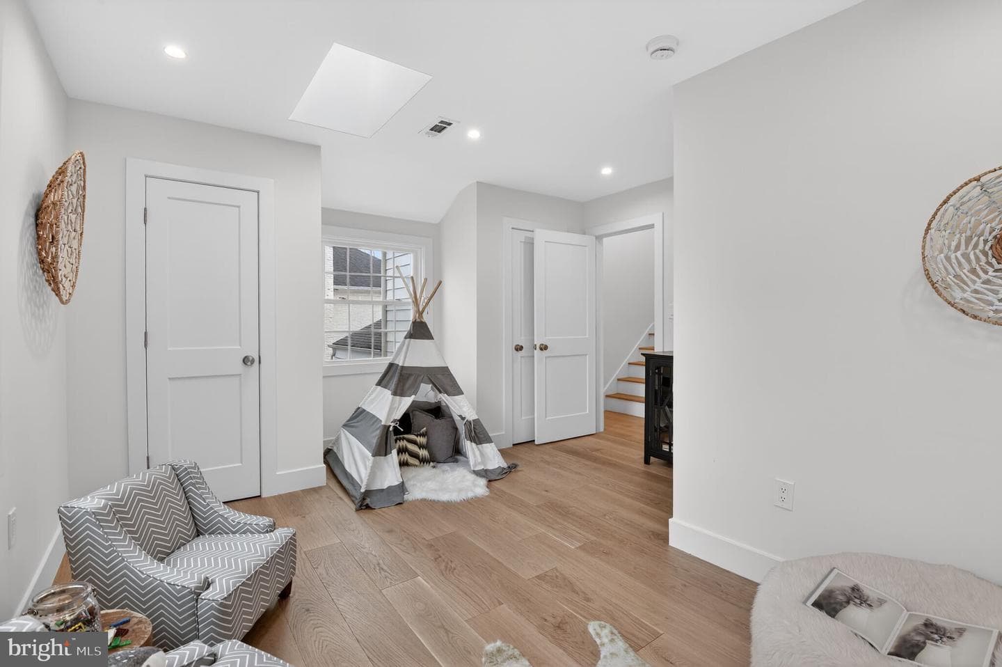 3637 Tilden Street NW photo 36