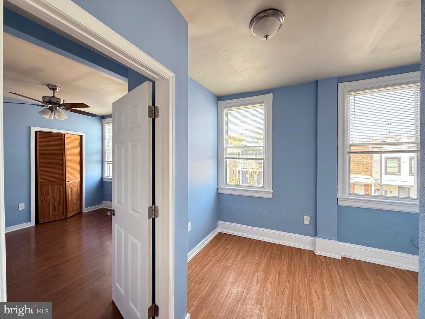 528 Hobart Place NW photo 17