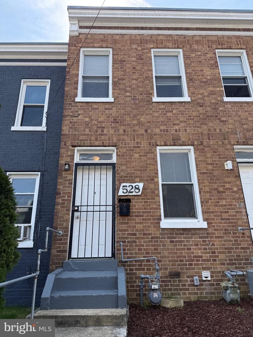 528 Hobart Place NW, Washington