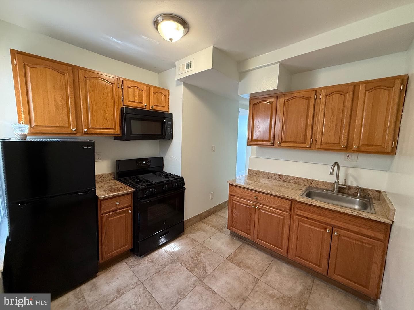 528 Hobart Place NW photo 41