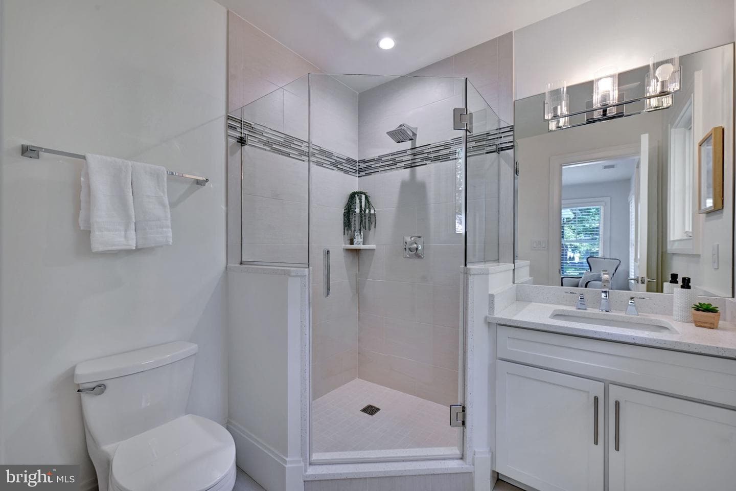 6517 Barnaby Street NW photo 53