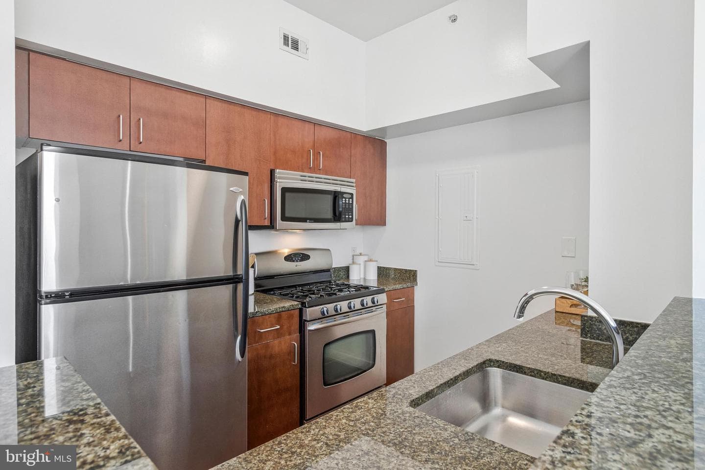 1000 New Jersey Avenue SE #1221 photo 12