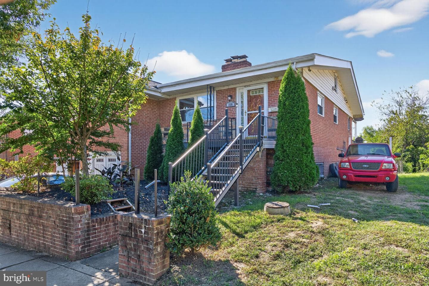 260 45th Street NE photo 2