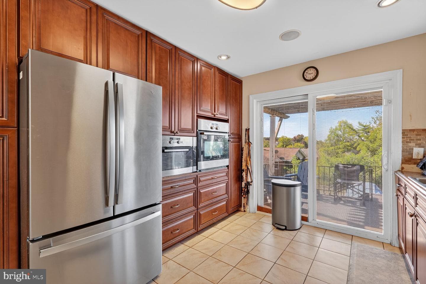 260 45th Street NE photo 6