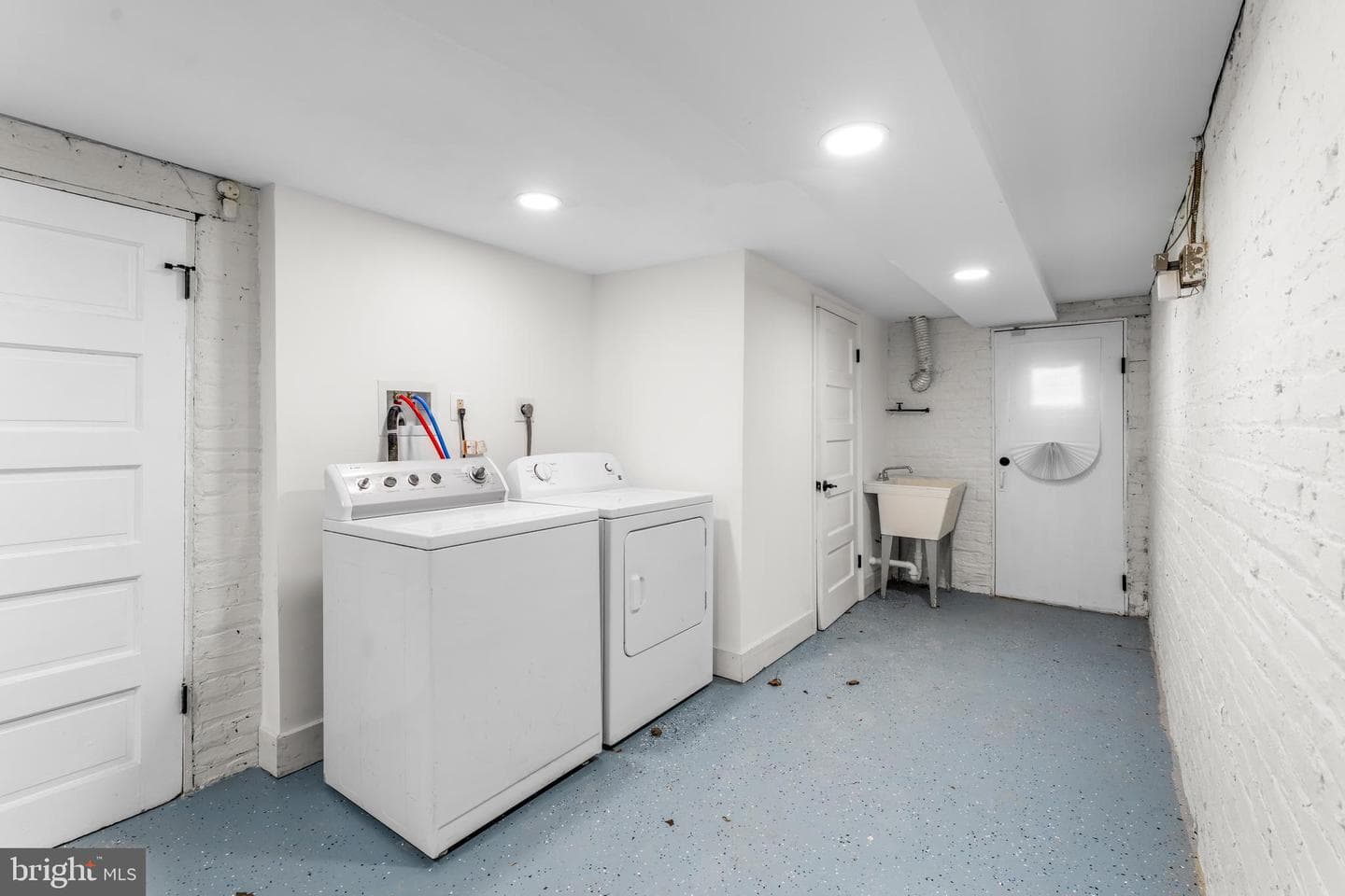 325 Madison Street NW photo 49