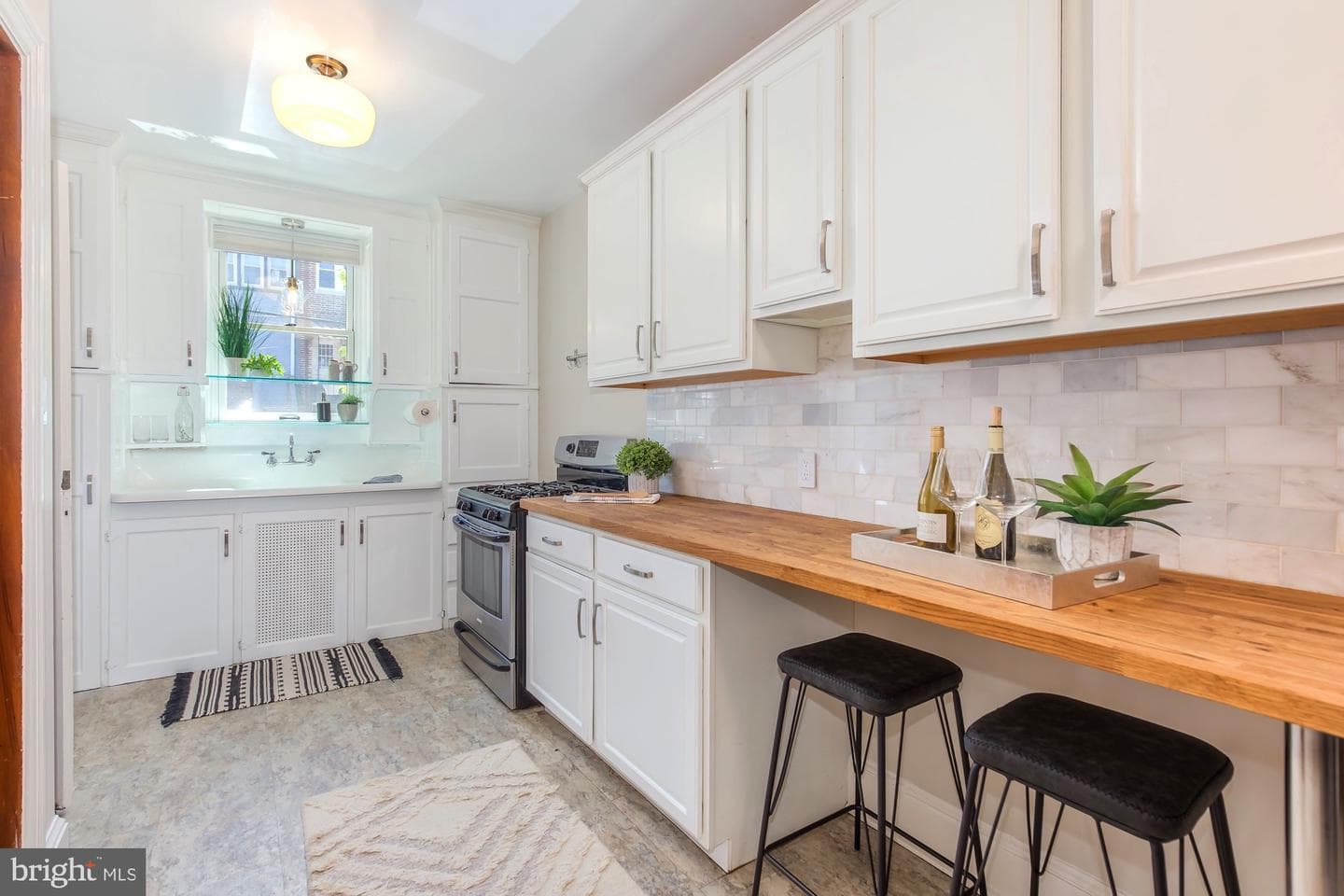 1364 Sheridan Street NW photo 19