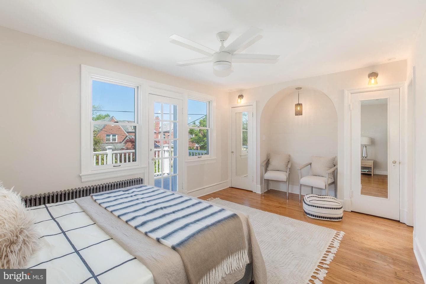 1364 Sheridan Street NW photo 32
