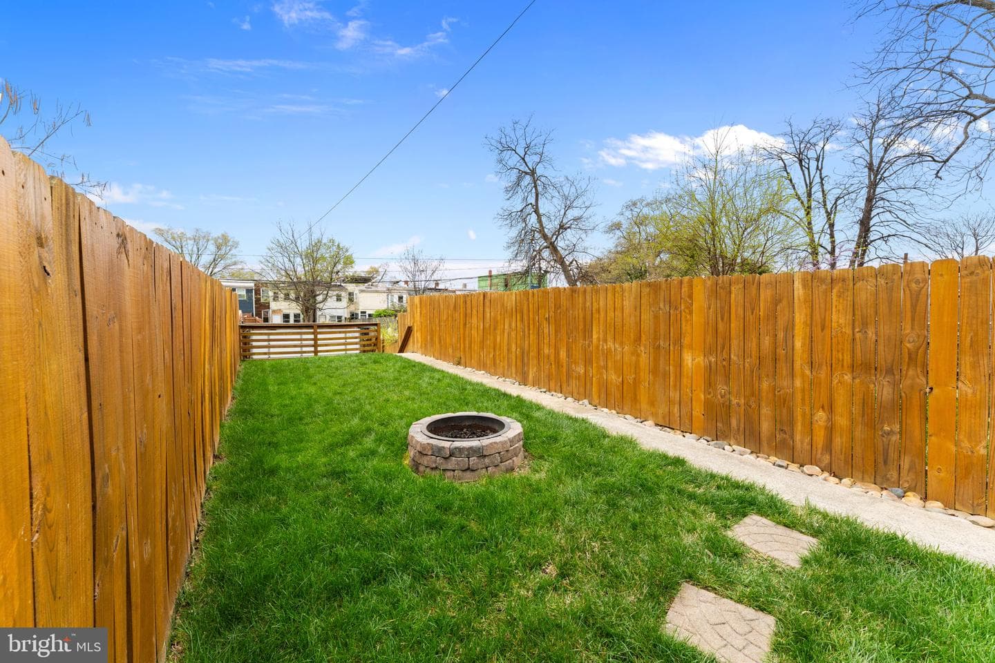 1283 Oates Street NE photo 32
