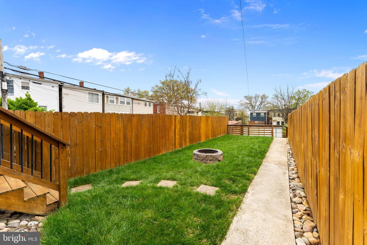 1283 Oates Street NE photo 33