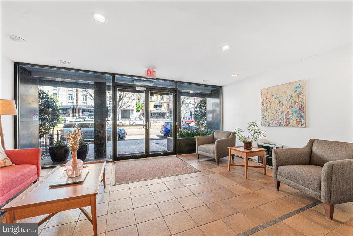 5112 Macarthur Boulevard NW #110 photo 15