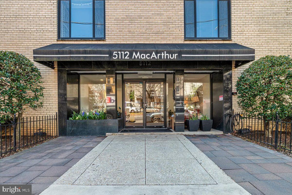 5112 Macarthur Boulevard NW #110 photo 16