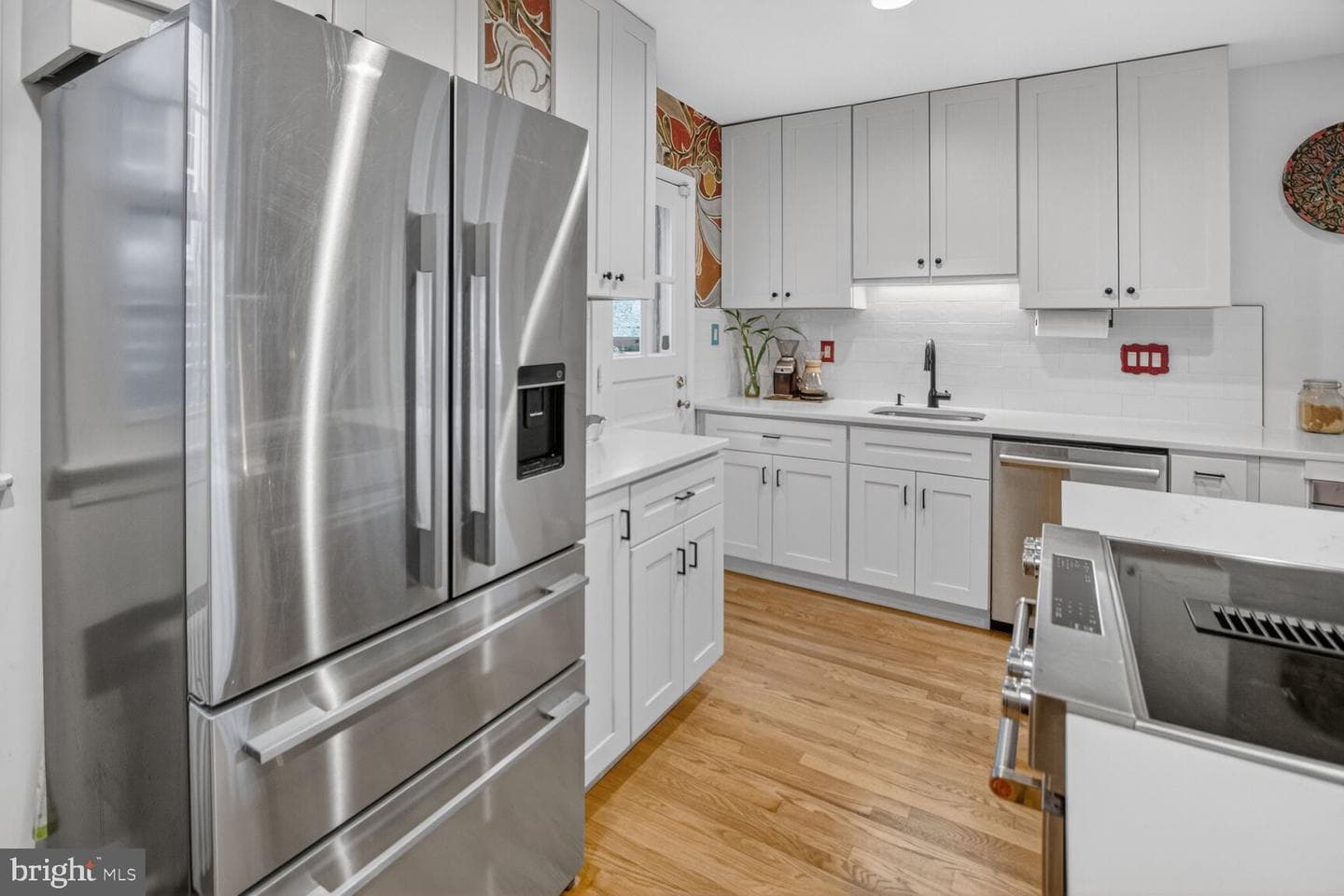3015 Legation Street NW photo 5
