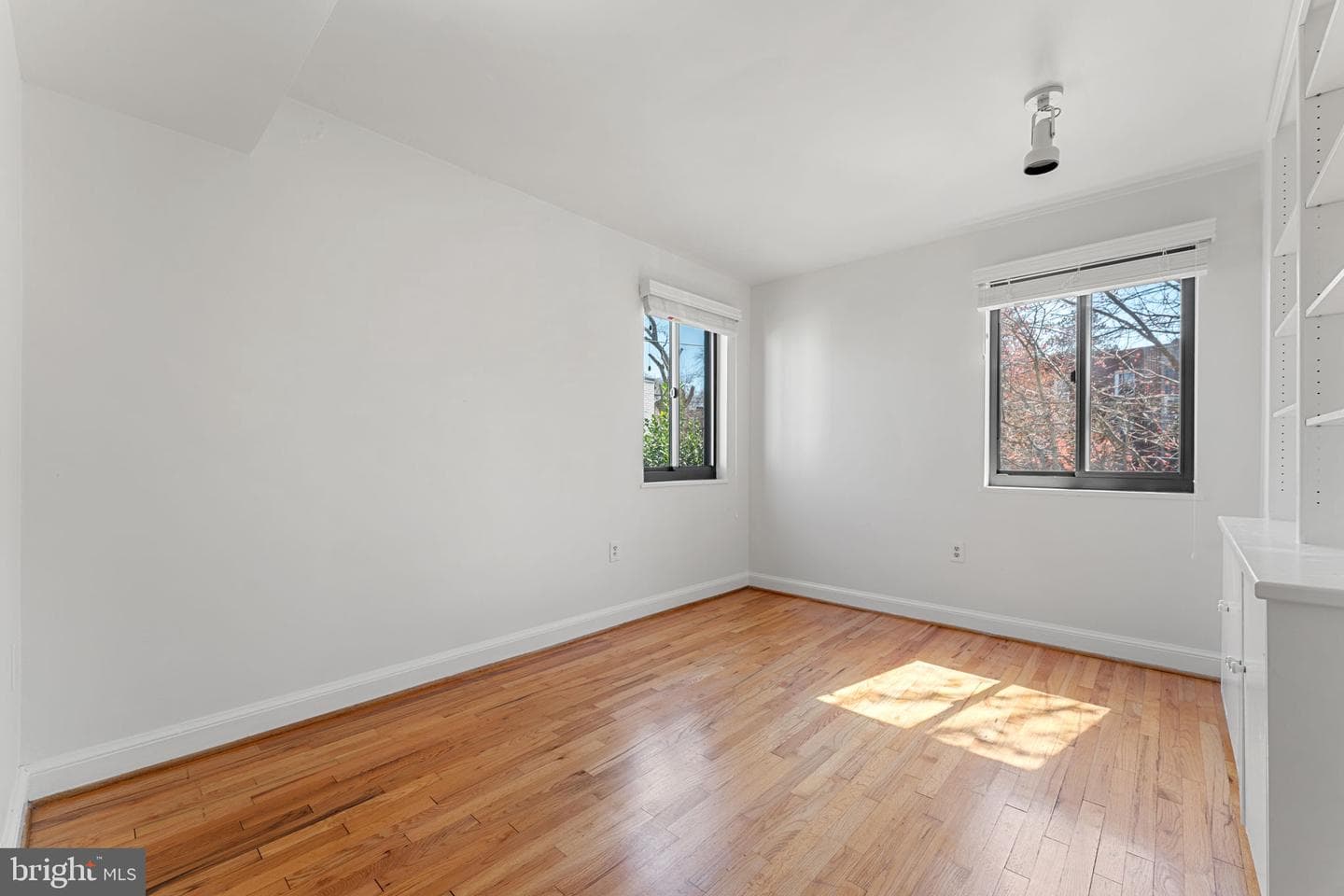 3827 Davis Place NW #5 photo 16