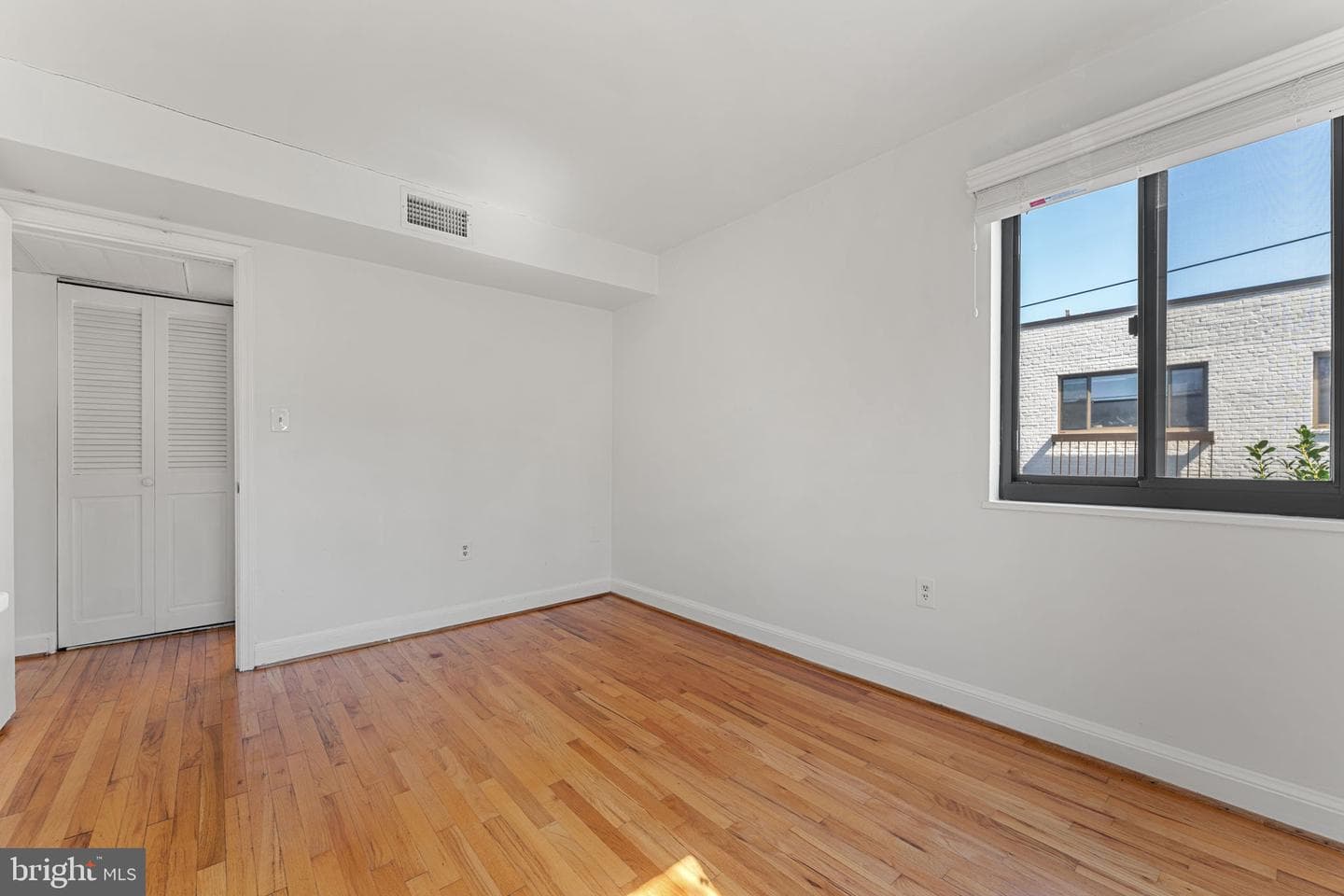 3827 Davis Place NW #5 photo 18