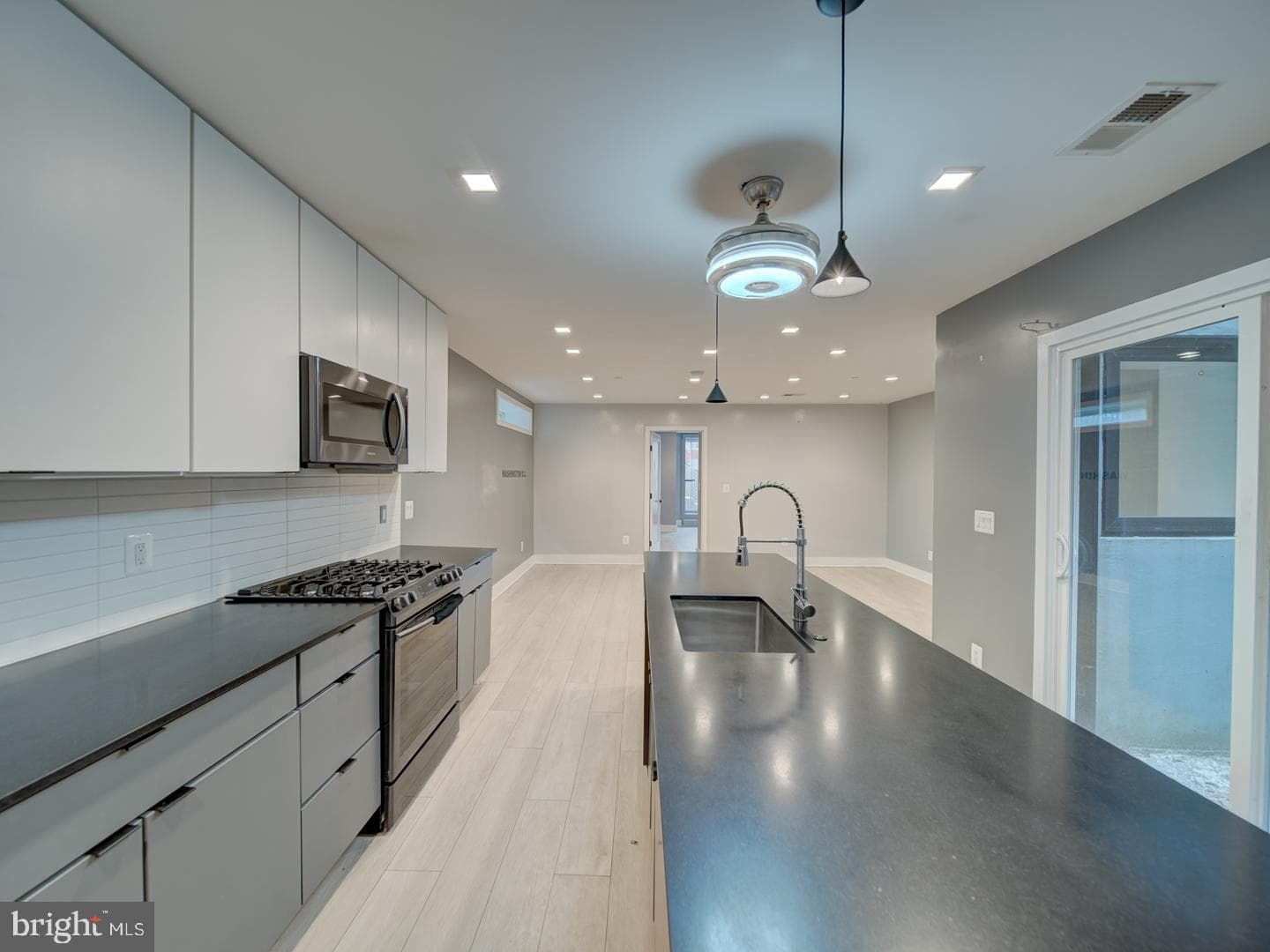615 15th Street NE #1 photo 13