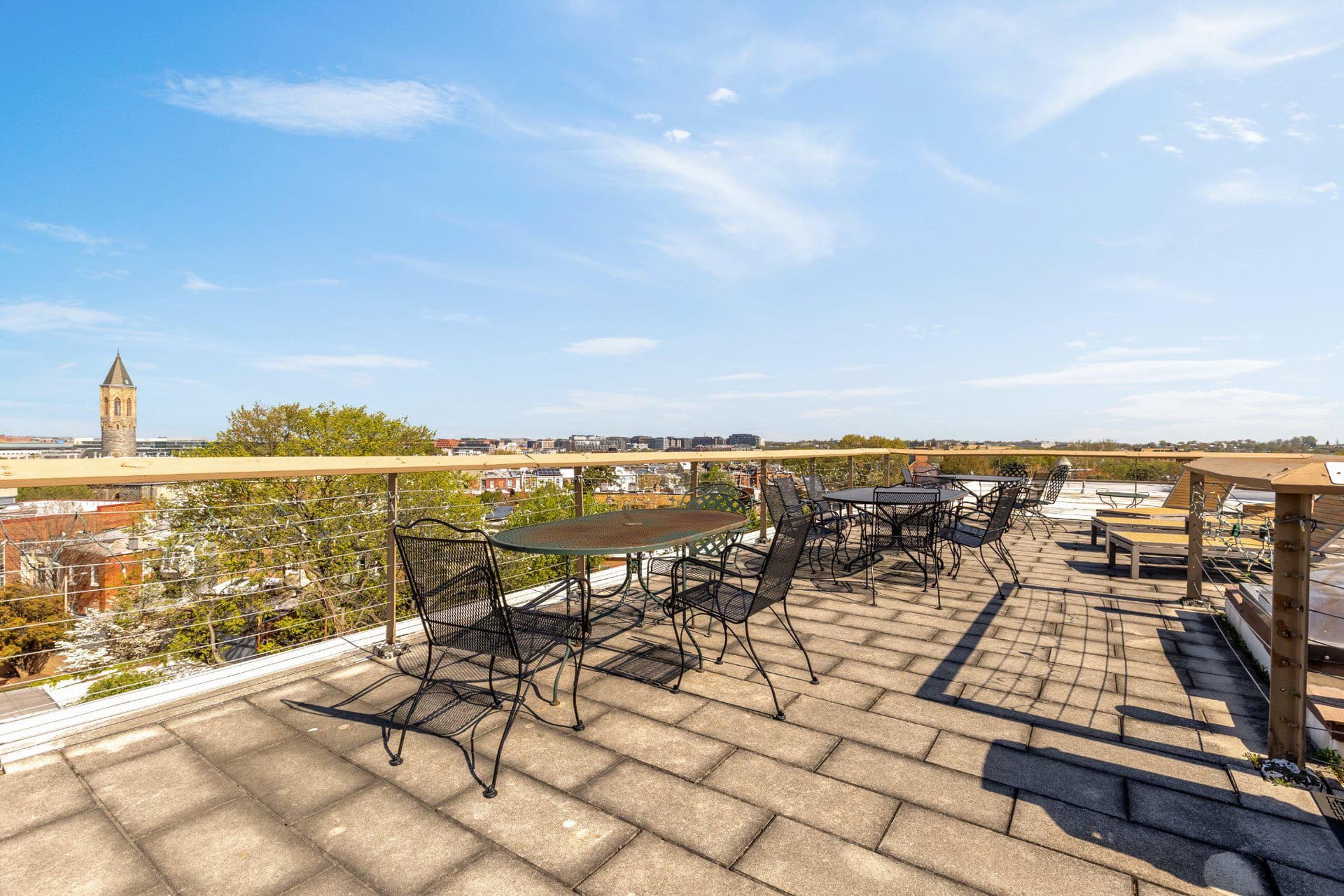 644 Massachusetts Avenue NE #400 photo 18