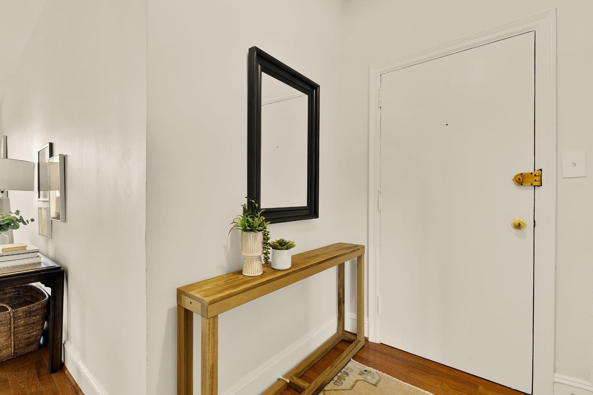 644 Massachusetts Avenue NE #400 photo 3