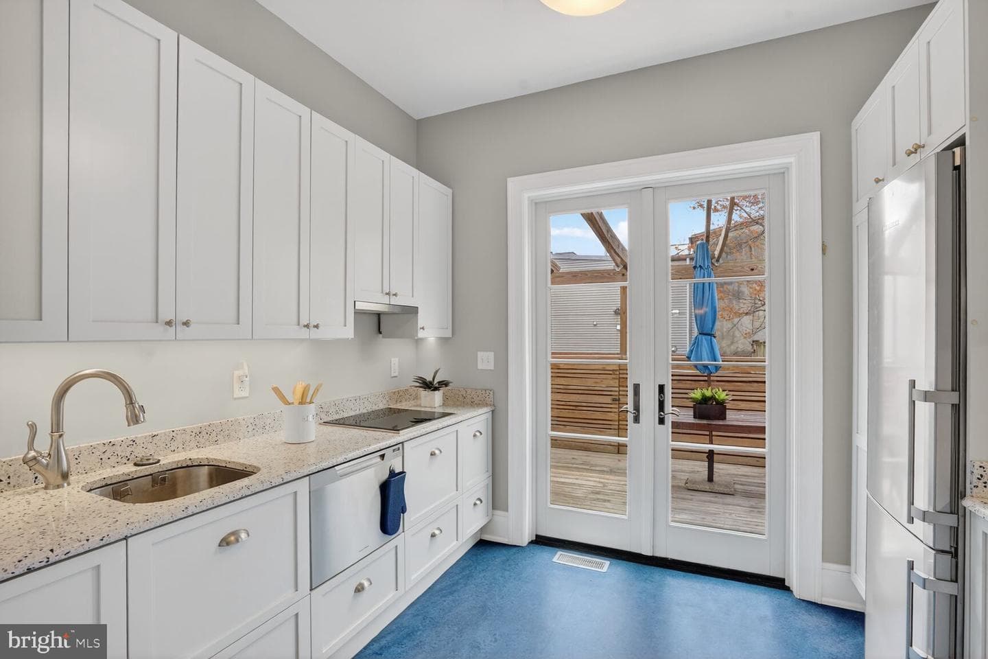 1243 E Street SE photo 10