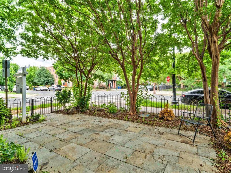 1200 D Street NE photo 41