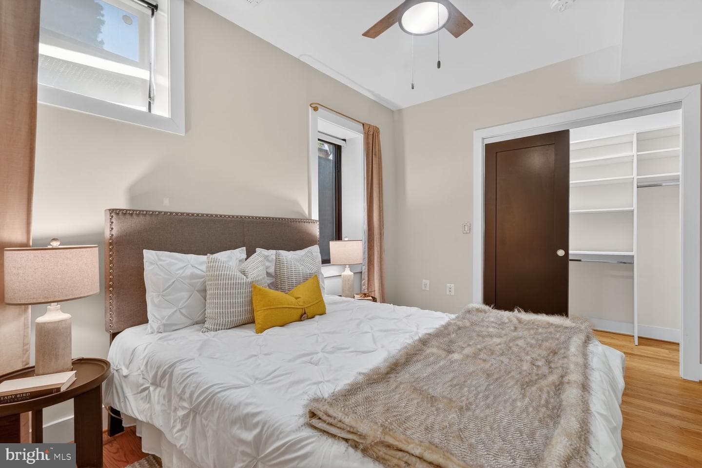 609 Gresham Place NW #1 photo 14