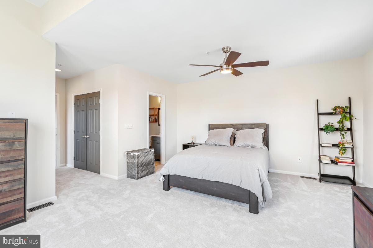 1377 K Street SE #2 photo 11