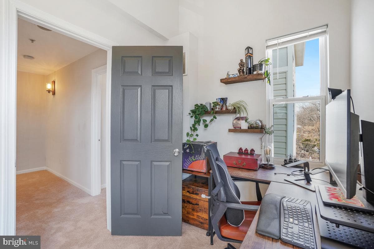 1377 K Street SE #2 photo 17