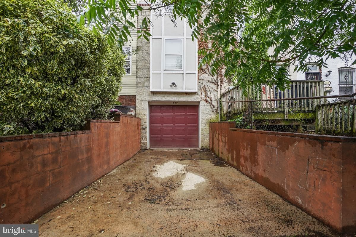 1377 K Street SE #2 photo 24