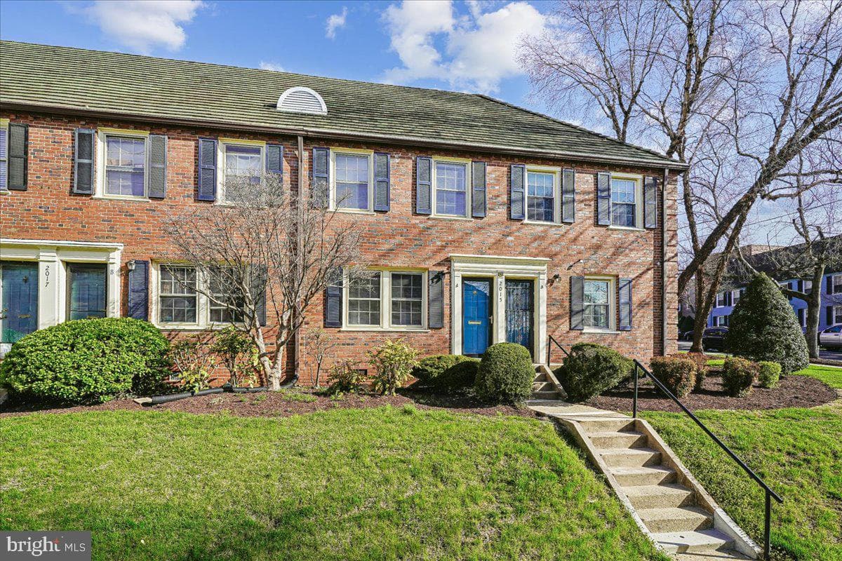 2015 38th Street SE #b