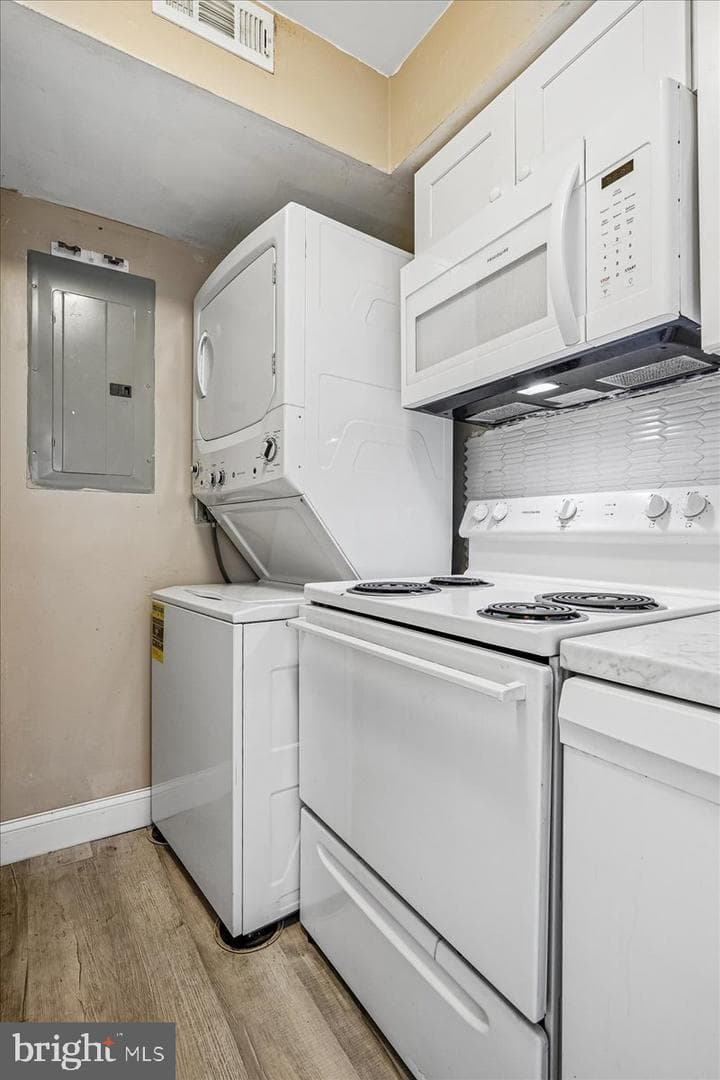 2015 38th Street SE #b photo 17