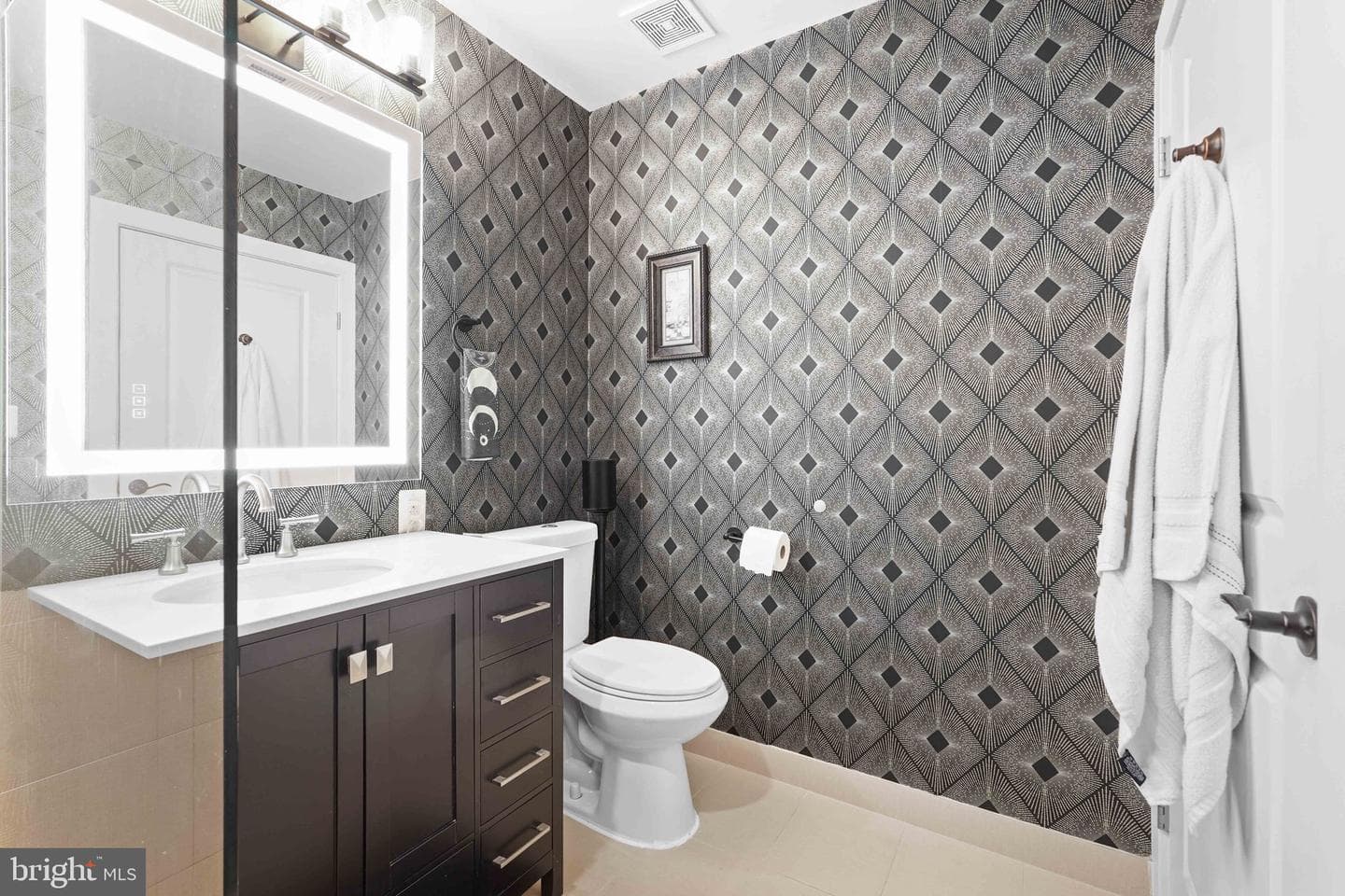 528 Kennedy Street NW #102 photo 15