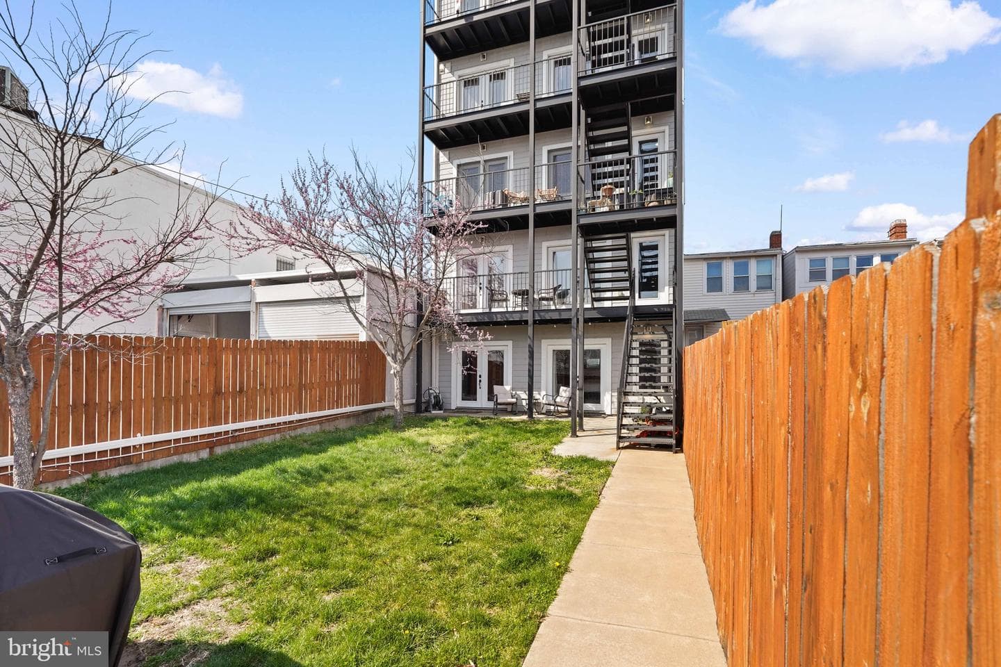 528 Kennedy Street NW #102 photo 24
